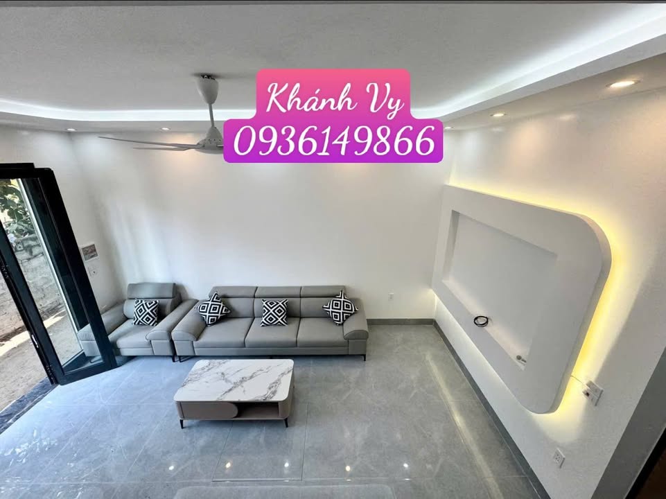 Nhà 2 tầng ngõ Lê Đại Hành, Đông Kinh 57m² giá 1.9 tỷ - Vị trí trung tâm thuận tiện!