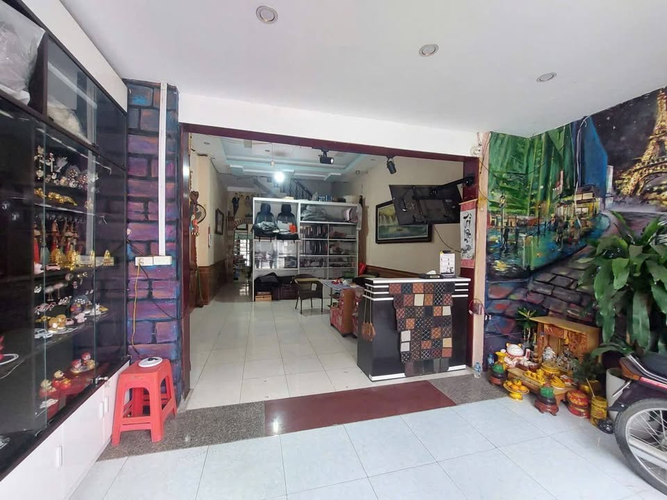 Nhà FrontHouse 2 mặt tiền Trần Hưng Đạo, Đinh Tiên Hoàng 206.6m² giá 7 tỷ - Đầu tư sinh lời ngay!