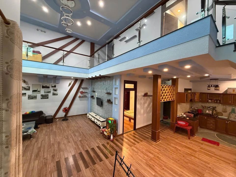 Nhà mặt tiền Nguyễn Tất Thành, Phước Đồng, Nha Trang 138m² giá 10 tỷ - Đầu tư sinh lời ngay!