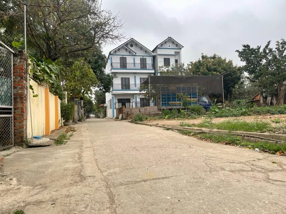 Đất thổ cư 415m² tại Xã Nam Phương Tiến, Chương Mỹ - Sổ đỏ chính chủ chỉ 1 tỷ!