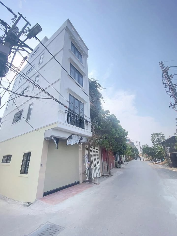 Nhà mới lô góc 31m² tại Xuân Phương, giá chỉ 2.79 tỷ - Ô tô đỗ cửa, sẵn sàng ở ngay!