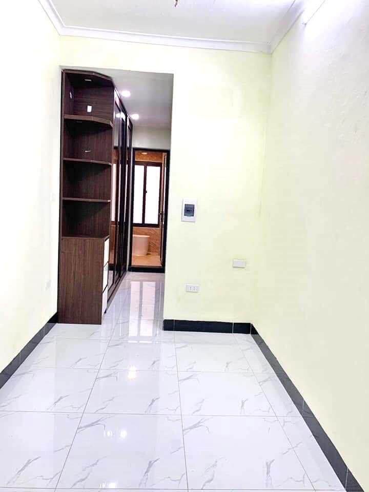 Nhà riêng tại Ngõ 381 Bạch Mai, Quận Hai Bà Trưng, 80m² giá 2.15 tỷ - Sổ đỏ nở hậu!