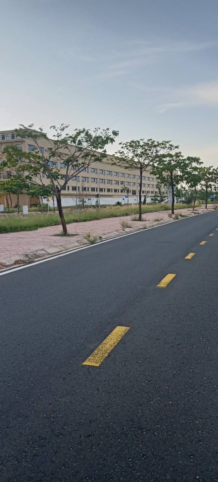 Đất nền đường Nguyễn Văn Huyên, Tuy Hòa 126m² giá chỉ 5.1 tỷ - Đầu tư sinh lời ngay!