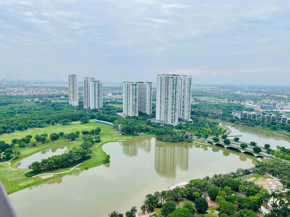Căn hộ Ecopark Phụng Công 98m² giá 10 tỷ - Full nội thất, chỉ việc dọn vào ở ngay!