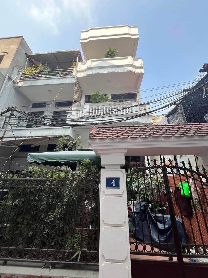 Nhà riêng đường Nguyễn Văn Cừ, Bồ Đề 105m² giá 16.x tỷ - Sẵn sàng cho thuê ngay!