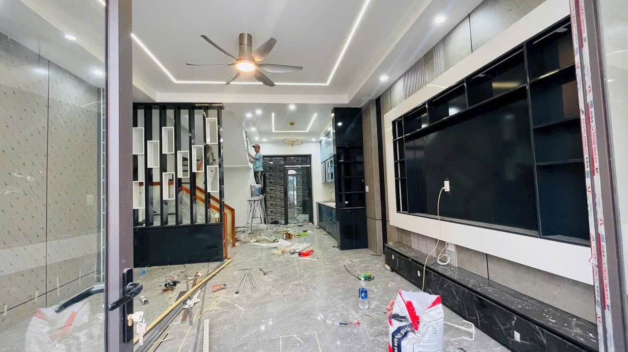 Nhà 3 tầng bờ hồ An Dương 71.9m² giá thỏa thuận - Cơ hội sở hữu độc nhất!