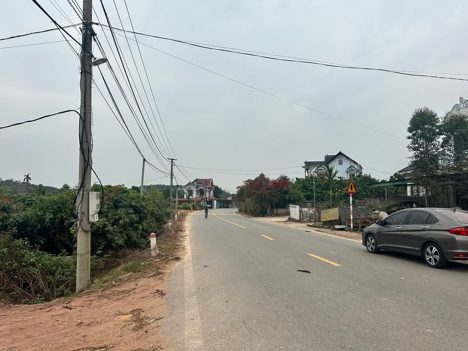 Đất nền Huyện Tiên Du 380m² giá 1.1 tỷ - Mặt tiền đường tỉnh lộ rộng rãi!