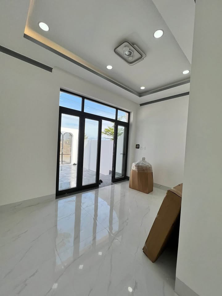 Nhà riêng xã Hàm Thắng 80m² giá 1.399 tỷ - Full nội thất, sẵn sàng ở ngay!