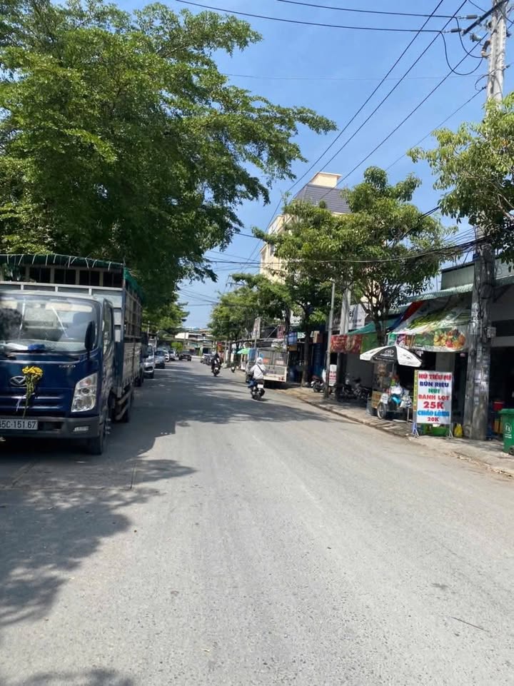 Đất nền biệt thự mặt tiền Bùi Văn Hoành, 552m² giá 1.x tỷ - Cơ hội đầu tư sinh lời!