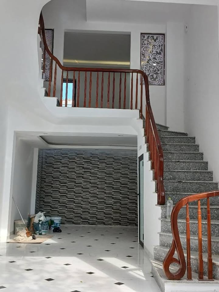 Bán nhà 5 tầng tại Vin Olimpíc, 50m² giá nhỉnh 6 tỷ - Sổ đỏ chính chủ!