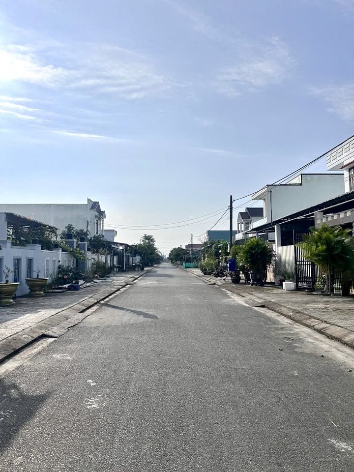 Đất ven biển Duy Hải 250m² giá 4 tỷ - Cơ hội đầu tư tuyệt vời!