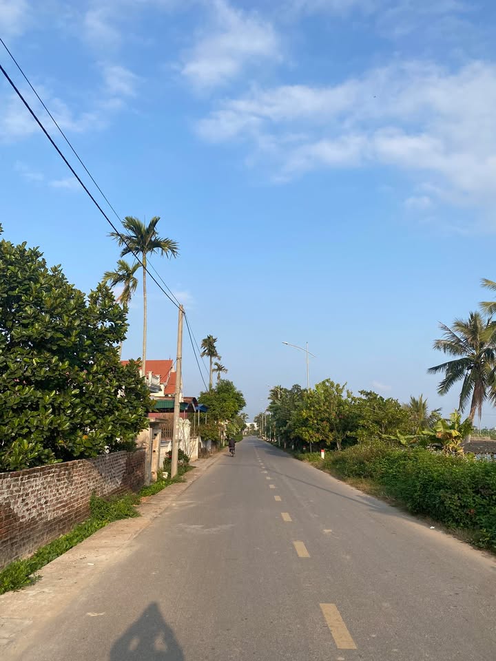 Đất nền chính chủ xã Tây Hưng - 225m² giá 3 tỷ - View kênh tuyệt đẹp!