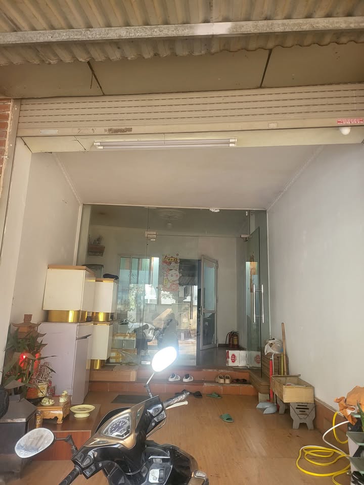 Nhà cho thuê tại Lê Quang Đạo, 150m² chỉ 12 triệu - Vị trí thuận lợi, tiện nghi đầy đủ