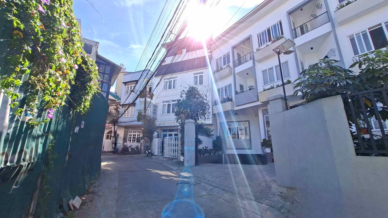 Đất sổ riêng 43m² tại Nguyễn Văn Trỗi, Đà Lạt - Giá 4.5 tỷ, xây dựng ngay!