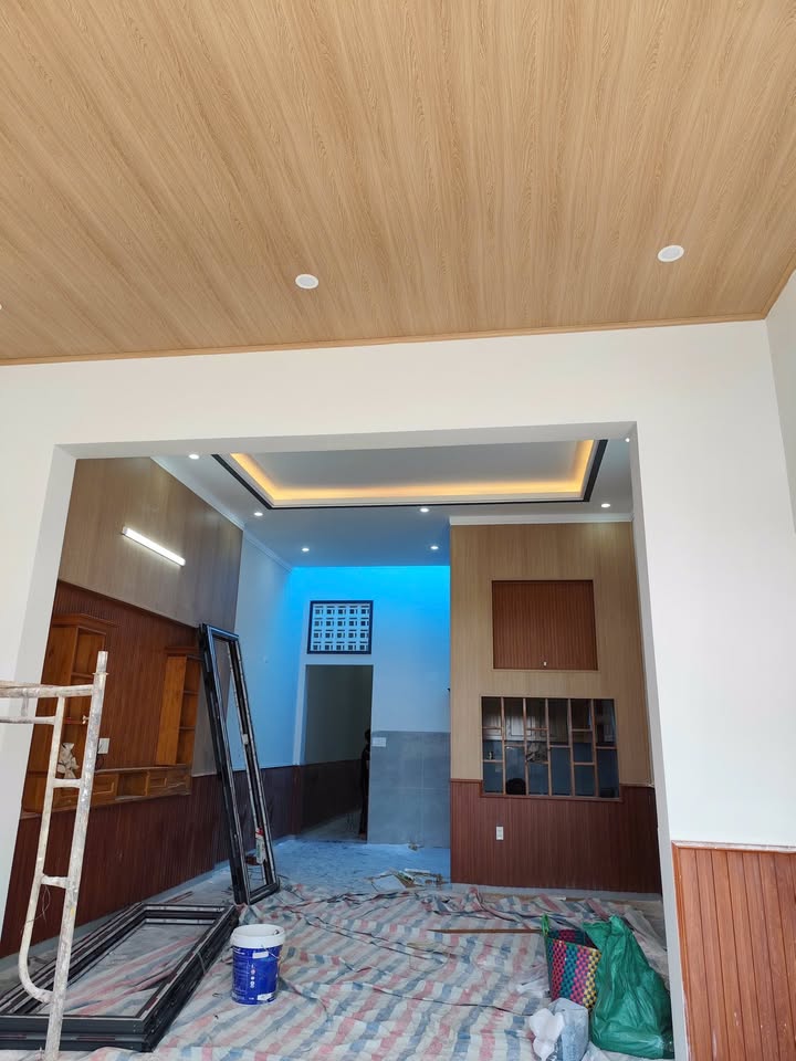 Nhà đẹp hẻm 240 Nguyễn Chí Thanh, Pleiku 120m² giá 1.6 tỷ - Không gian sống lý tưởng!