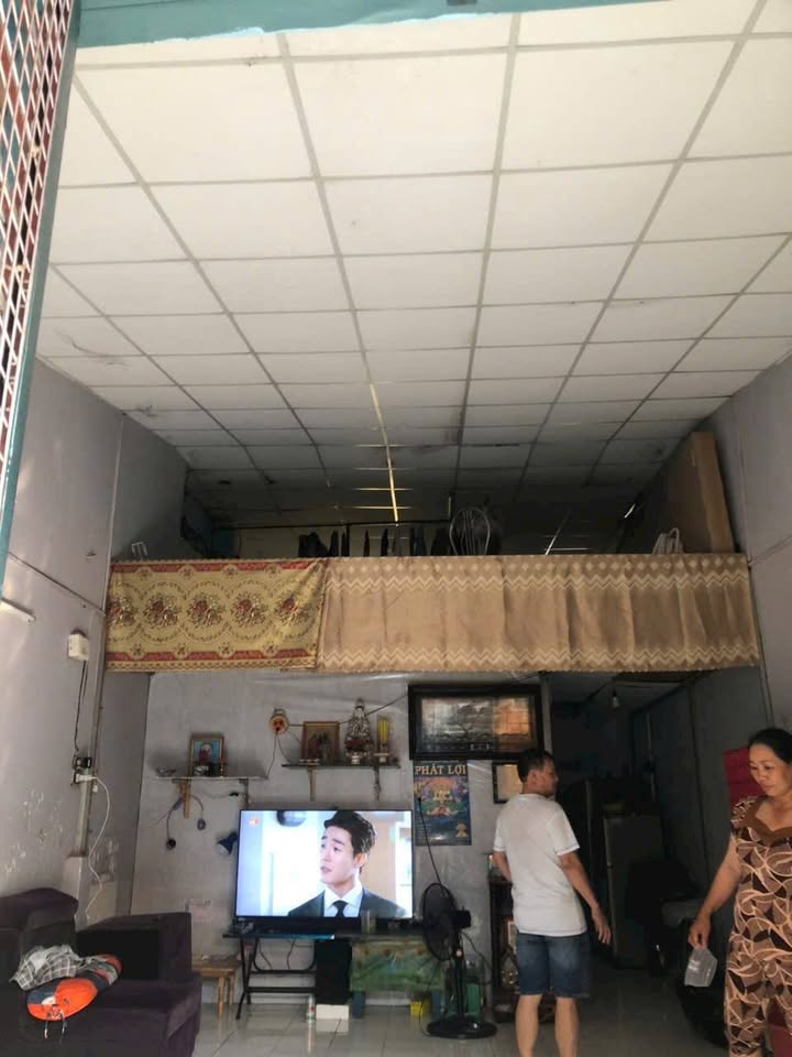 Nhà cho thuê Đường Mã Lò, Quận Tân Phú 54m² giá 4.5 triệu - Không gian thoáng đãng, tiện nghi đầy đủ!