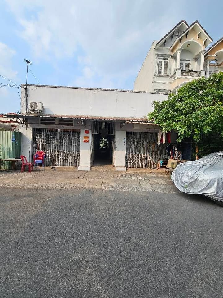 Nhà trọ Hóc Môn 212m² giá 9 tỷ - Đầu tư sinh lời hấp dẫn!