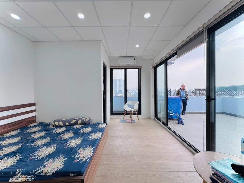 Căn hộ cho thuê tại 73 Tân Triều 4 triệu - Ban công rộng, view thành phố tuyệt đẹp!