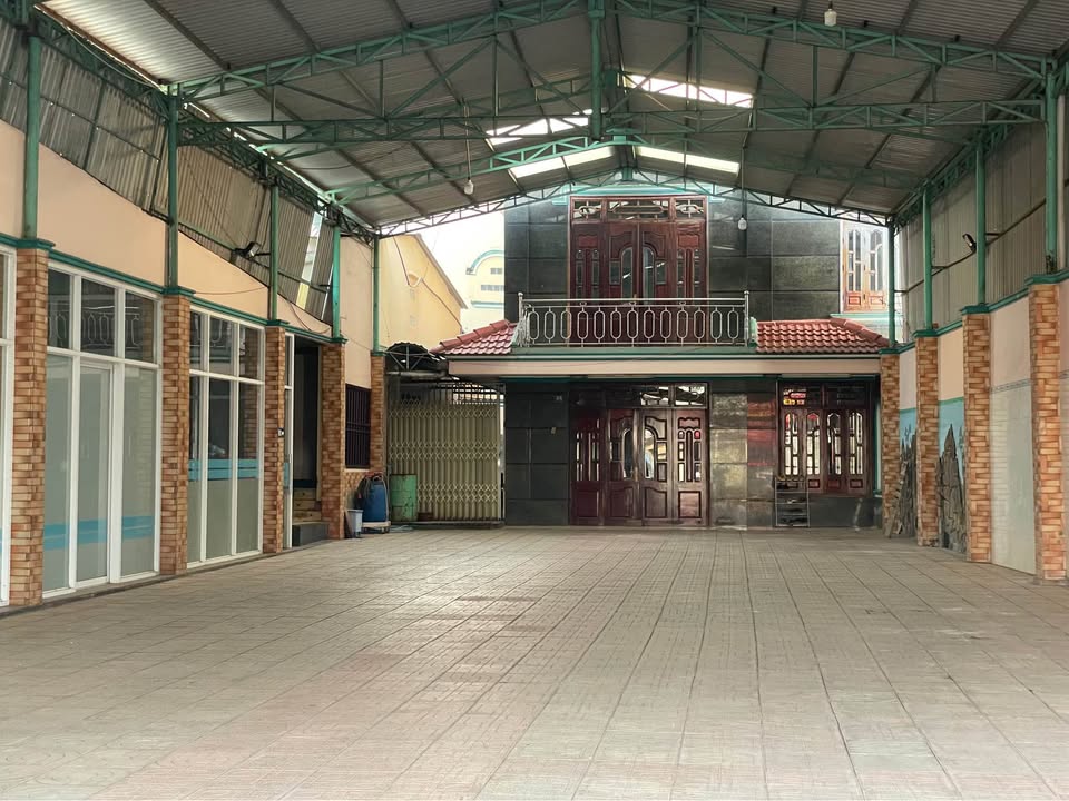 Nhà mặt tiền đường Lê Quý Đôn, 610m² giá 12 triệu - Cho thuê ngay!