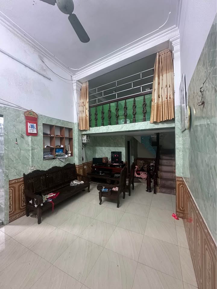 Nhà 2 tầng lửng tại Ngõ 323 Giải Phóng 41m² giá 1.25 tỷ - Chính chủ bán gấp!