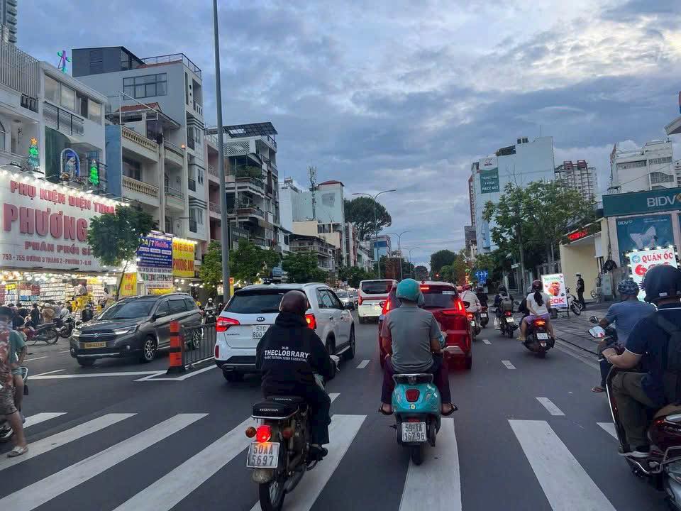 Nhà riêng Nguyễn Chí Thanh Quận 11 60m² giá 1.5 tỷ - Hiếm có ngay chợ Rẫy!