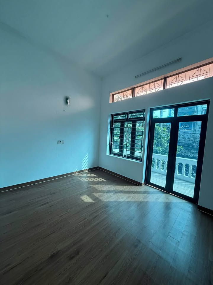 Bán nhà mặt đường Tô Hiệu, Cẩm Trung 60m² giá 5.2 tỷ - Kinh doanh sầm uất!