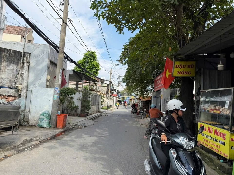 Nhà mặt tiền kinh doanh Đường 2, Thủ Đức, 153m² giá 12.8 tỷ - Vị trí đắc địa, không thể bỏ lỡ!