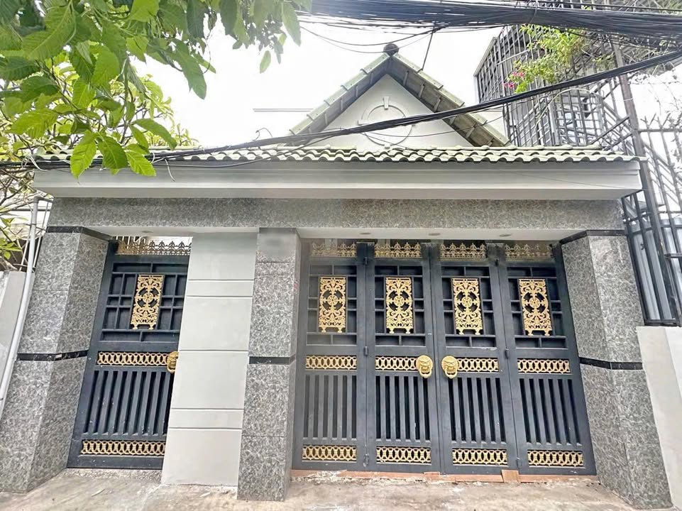 Nhà hẻm ô tô Huỳnh Tấn Phát, Phú Thuận, Quận 7 - Diện tích 108m², giá 7.5 tỷ - Chính chủ bán gấp!