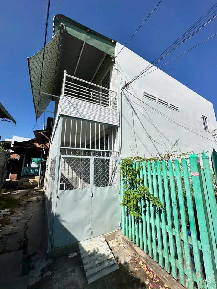 Nhà 1 trệt 1 lầu tại hẻm Võ Văn Hoài, Bình Khánh 41.3m² chỉ 9xx triệu - Chính chủ bán gấp!