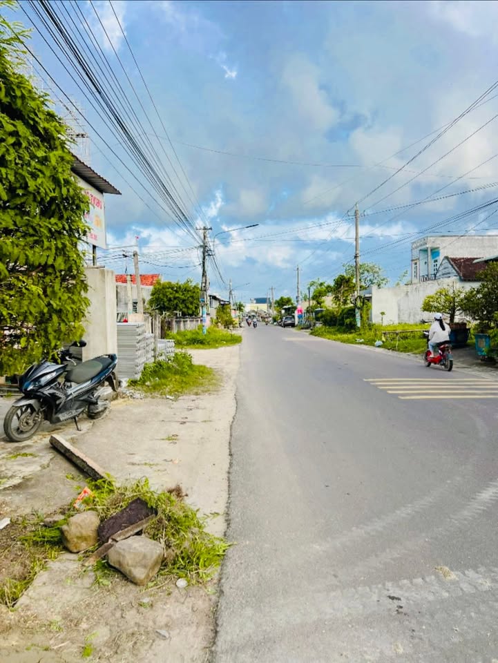 Đất nền 100m² mặt tiền đường Tỉnh Lộ DT635 - Giá chỉ 800 triệu!