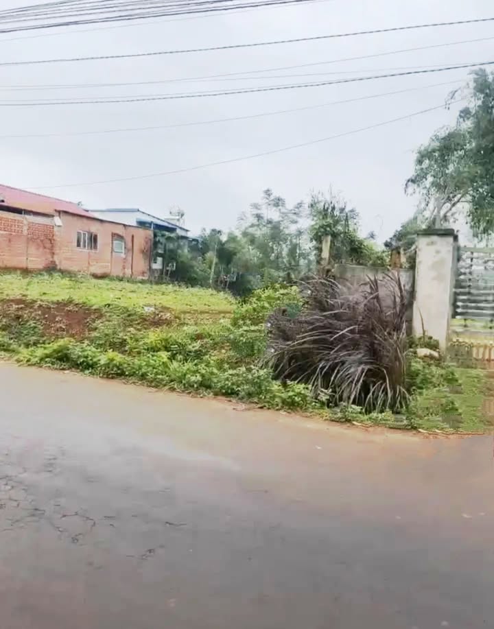 Đất nền liền kề Nơ Trang Lơng, Buôn Hồ, Đăk Lăk 130m² chỉ 2.75 tỷ - Đầu tư sinh lời!