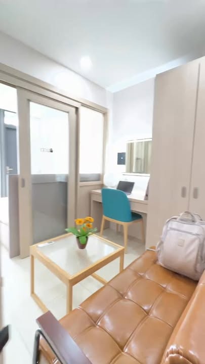 Căn hộ 1 phòng ngủ Trần Hưng Đạo Quận 1 giá 9.5 triệu - Ban công view thành phố đẹp!