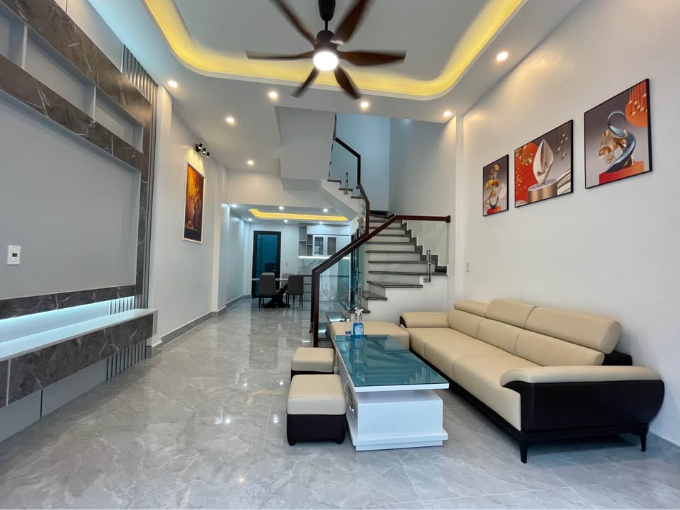 Nhà 3 tầng phố Bình Lộc - Hải Dương 41.5m² giá chỉ 2 tỷ - Đường ô tô đỗ cửa!