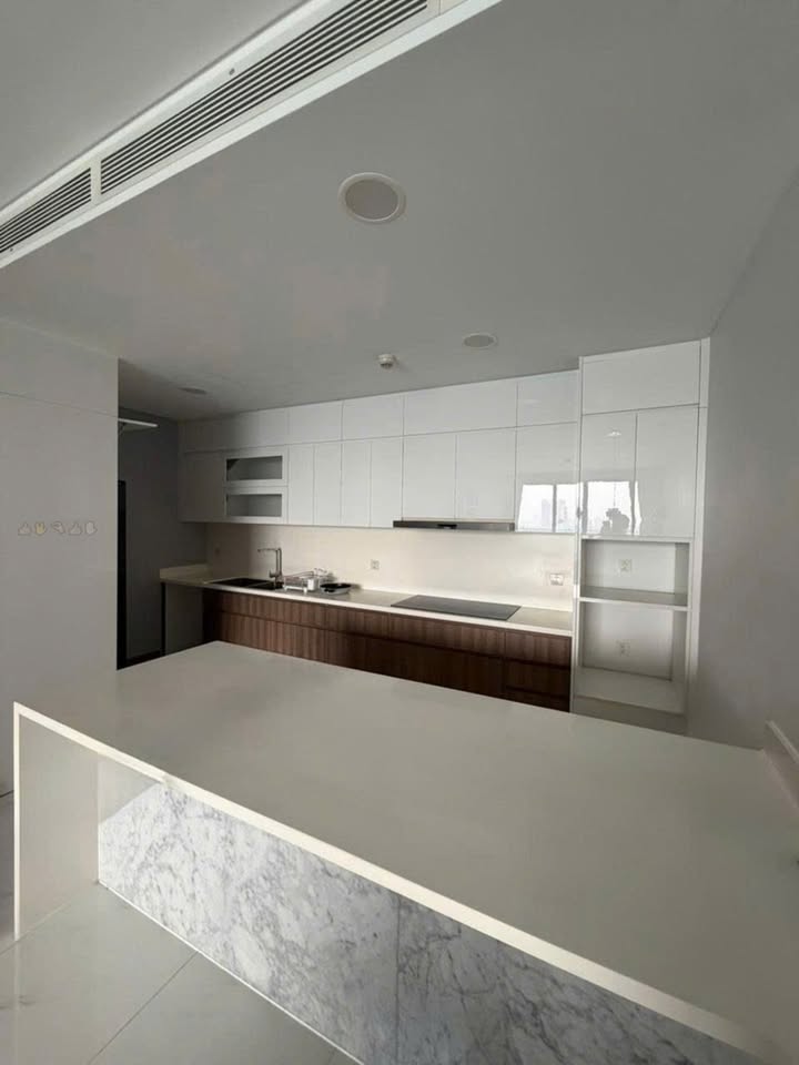 Căn hộ Sunwah Pearl Quận 7 130m² giá 25 tỷ - Cơ hội sở hữu hiếm có!