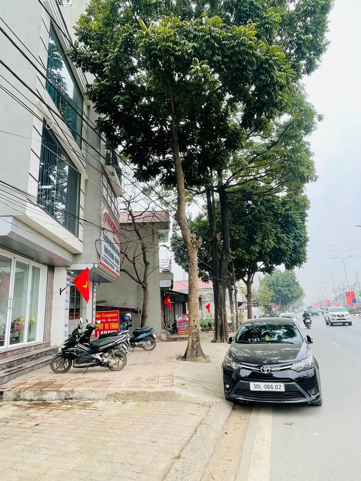 Nhà 4 tầng mặt Quốc lộ 32, Huyện Phúc Thọ, 30m² - Giá chỉ 4 tỷ!