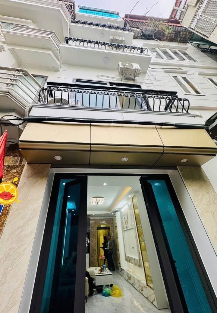 Nhà riêng Khu quân đội Hoàng Văn Thái, 40m² giá thỏa thuận - An ninh tuyệt đối, vào ở ngay!