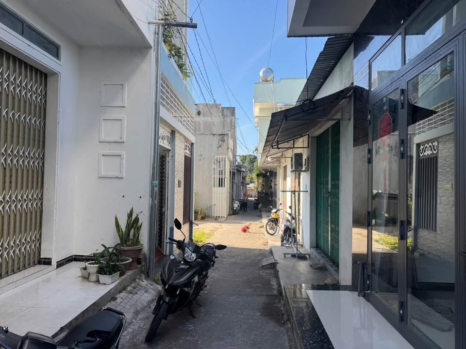 Nhà hẻm xe máy Huỳnh Thúc Kháng, Phường Quang Trung 64m² - Vị trí trung tâm, đầy đủ tiện ích!