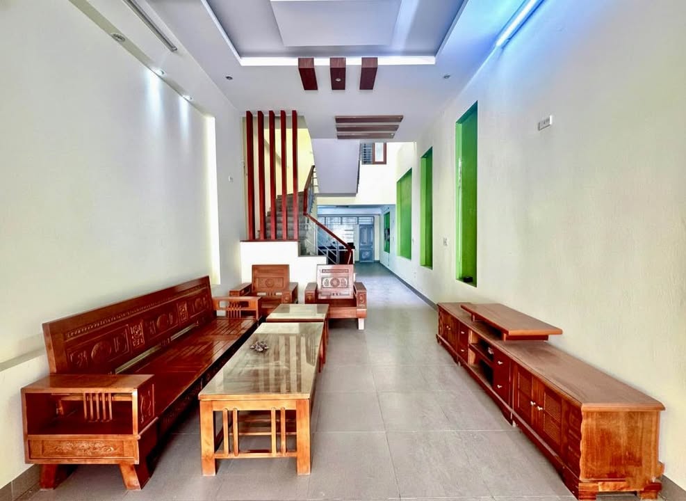 Nhà cốt lệch Đông Thọ 74m² giá 3 tỷ - Ô tô tránh, vị trí đẹp!