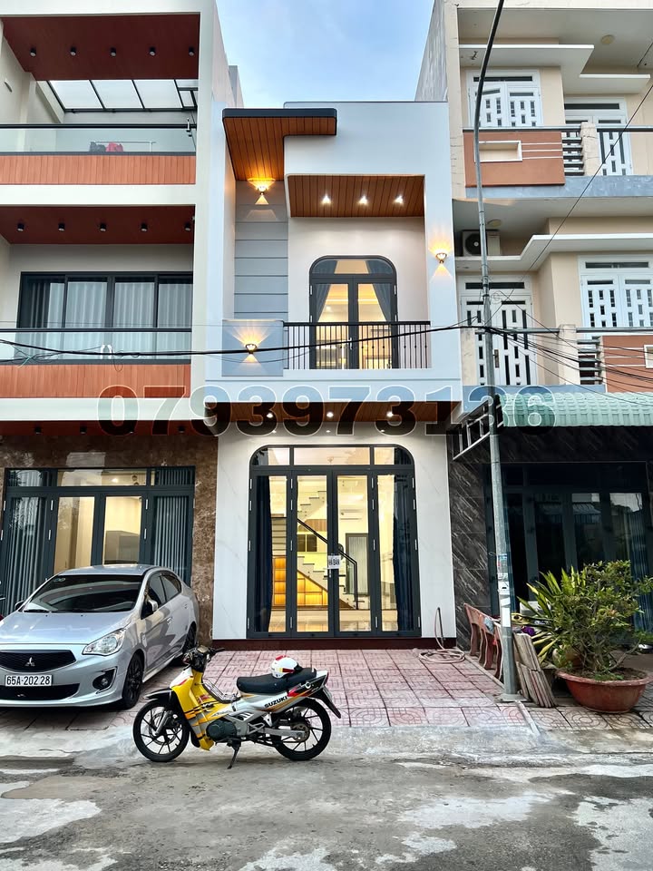 Nhà trệt lầu mới xây tại KDC Cửu Long, Cần Thơ 112m² giá 3.75 tỷ - Nội thất đầy đủ!