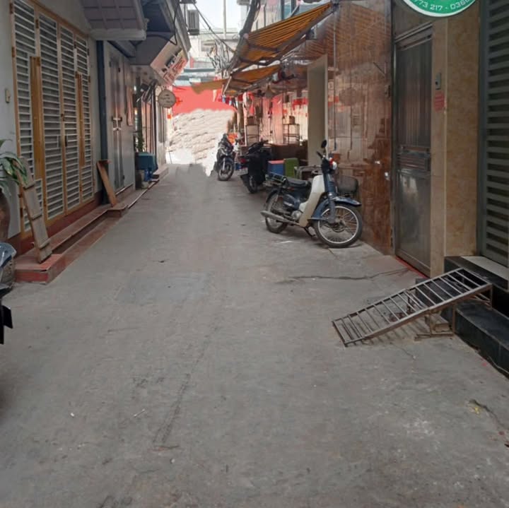 Đất nền Phố Bạch Mai 49m² giá 13 tỷ - Vị trí vàng hiếm có