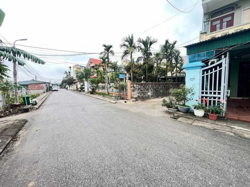 Đất nền Phường Hoành Bồ Hạ Long 82m² giá 1.35 tỷ - Vị trí đắc địa gần trường học!