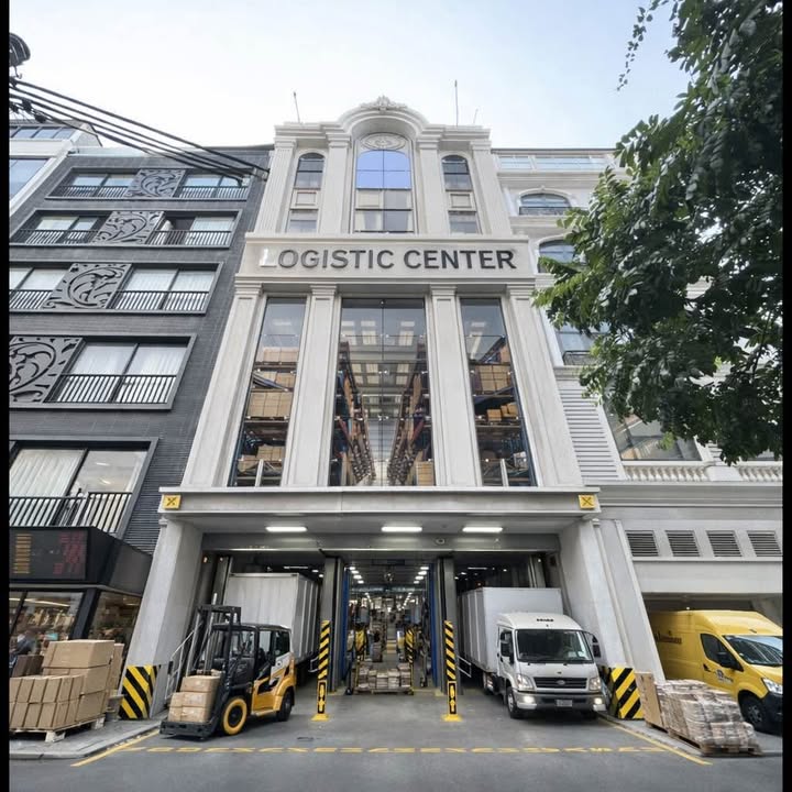 Văn phòng cho thuê Trần Thái Tông Cầu Giấy 135m² - Không gian làm việc hiện đại!