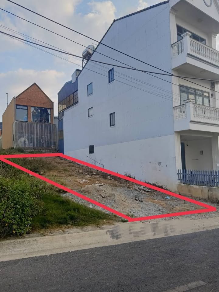 Đất nền Đà Lạt 95m² giá 5.7 tỷ - Tiềm năng đầu tư lớn!