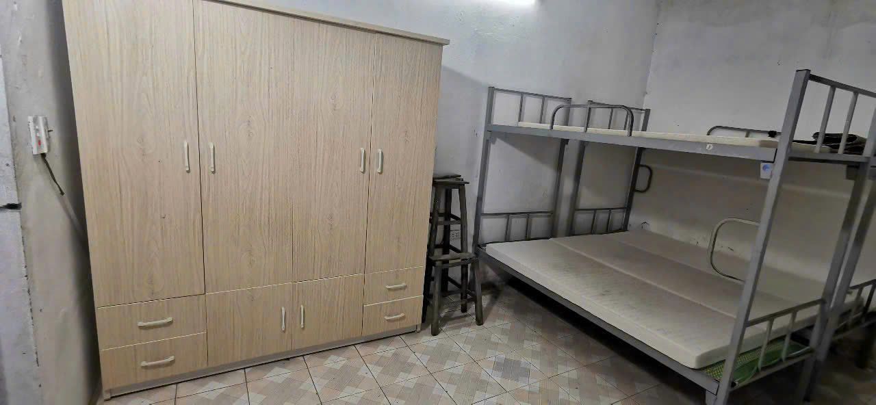 Nhà cho thuê phố Văn Cao, Ba Đình 20m² giá 3,2 triệu - Không gian riêng tư thoải mái!