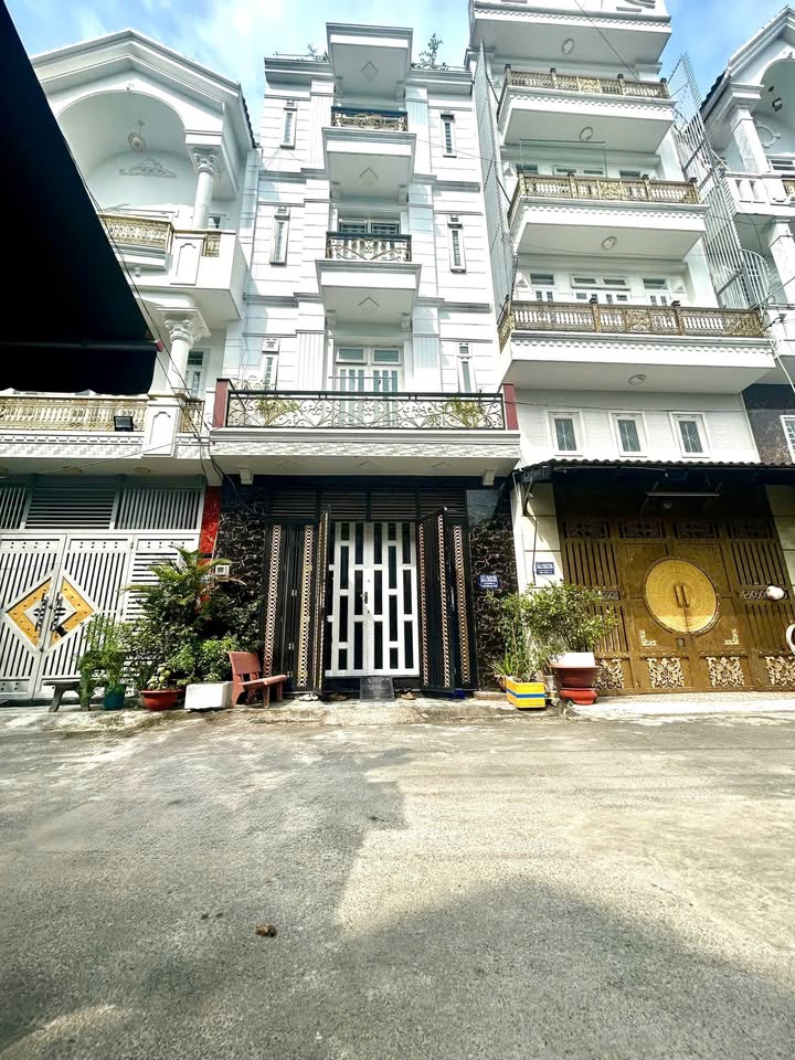 Nhà Đẹp Lê Văn Khương Quận 12 55m² giá 5.5 tỷ - Ô tô đậu cửa, sẵn sàng vào ở!