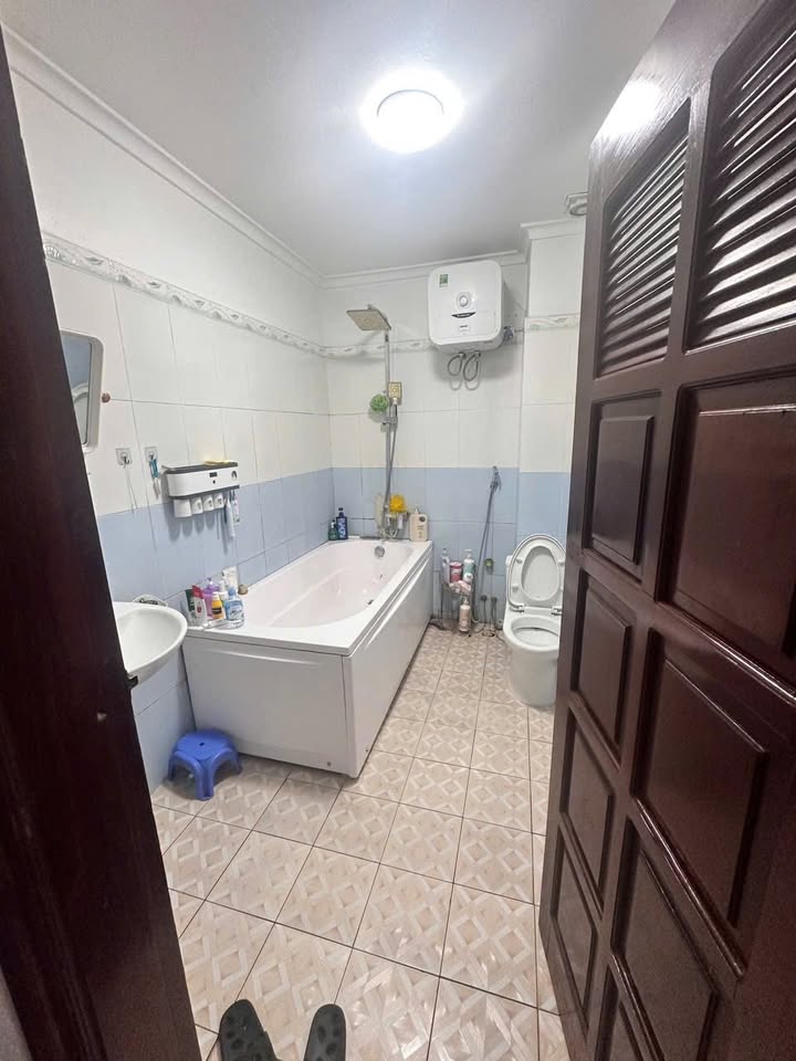 Nhà 4 tầng đường Nguyễn Công Hãng, 90m² giá tốt - Sẵn sàng sở hữu ngay!