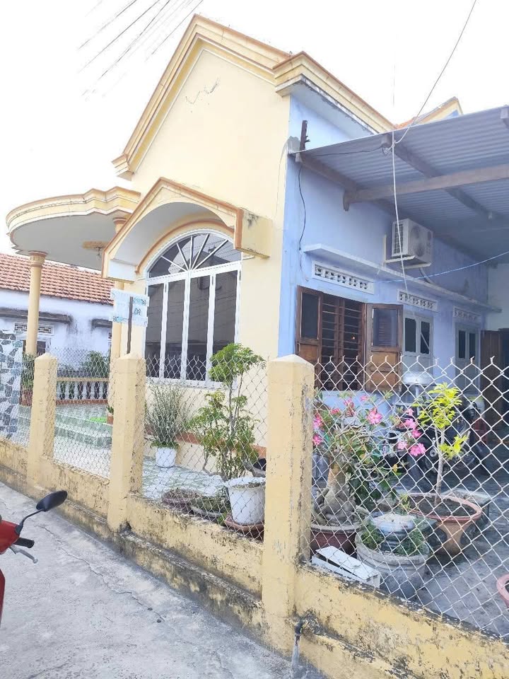 Nhà cấp 4 Ninh Thủy, Khánh Hòa 124m² giá 2.5 tỷ - Cách biển chỉ 150m!