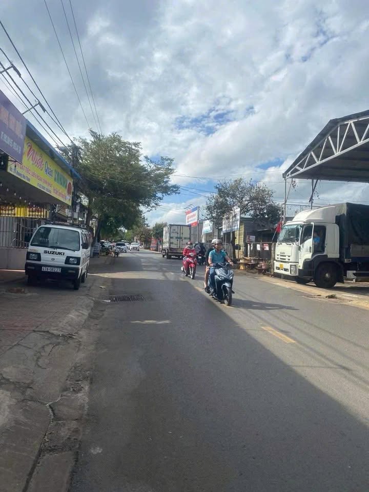 Nhà góc 2 mặt tiền Hoàng Hoa Thám - TP. Buôn Ma Thuột 170m² giá 9,5 tỷ - Đầu tư sinh lời ngay!