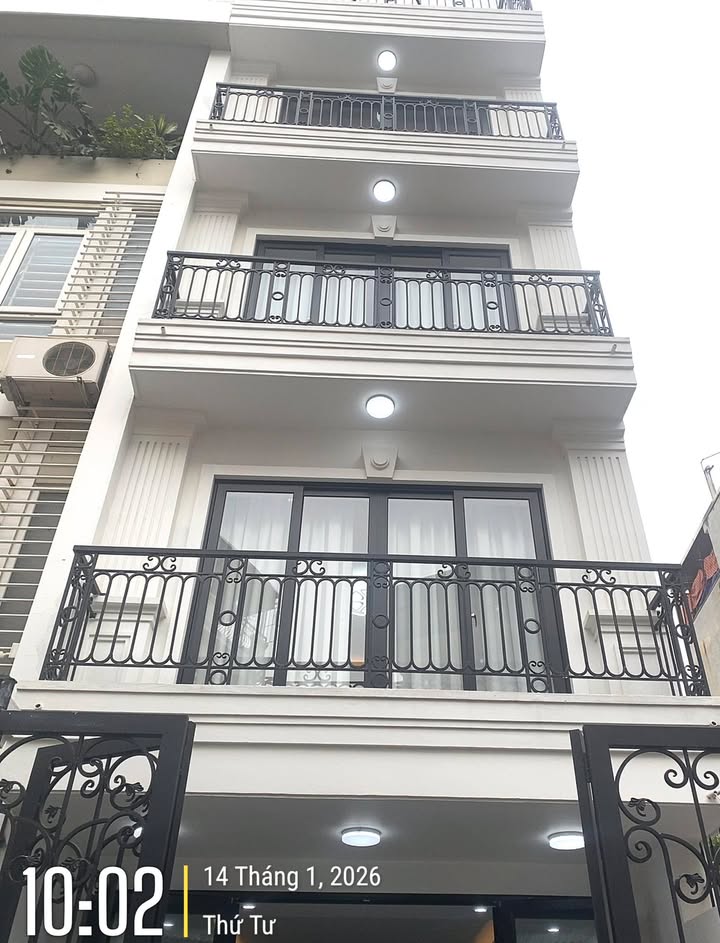 Nhà phố Cổ Nhuế 1, 46m² giá thỏa thuận - Ô tô vào nhà, thoáng sáng!