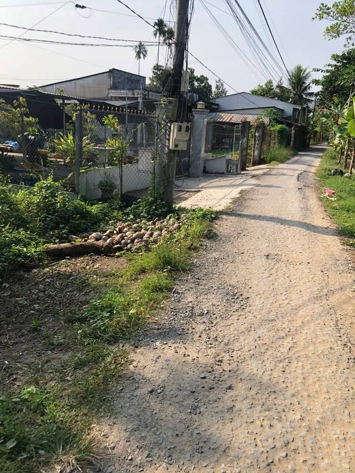 Nhà hẻm xe 3 gác Tân Hạnh Vĩnh Long 275m² giá 1.7 tỷ - Chính chủ bán gấp!